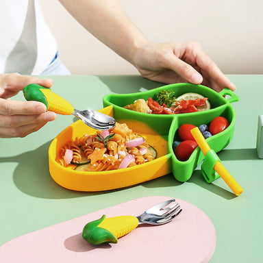 MiniMeal Tallriksset för småbarn – Säker & halkfri tallrik för bebisar från 6 månader | Silikon­tallrik med sugpropp och bestick