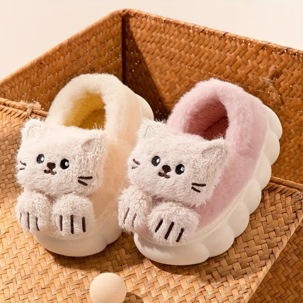 Mjuka Barnplyschtofflor med Kattmotiv | CozyPaws Värmande & Halkfria