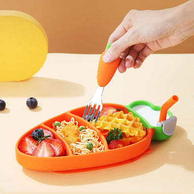 MiniMeal Tallriksset för småbarn – Säker & halkfri tallrik för bebisar från 6 månader | Silikon­tallrik med sugpropp och bestick