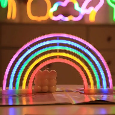 Rainbow Nattlampa Barn – Färgglatt Sänglampa för Lugna Nätter & Magisk Stämning