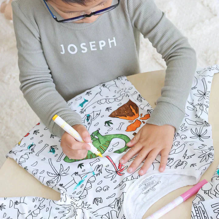 Kreativ Pyjamas Färgsättningsset för Barn – Designa och Personalisera Din Egen Sovoutfit!