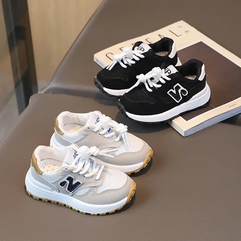 Barnsneakers med snörning – Storlek 21–28 | Lättviktiga & andningsbara för pojkar och flickor