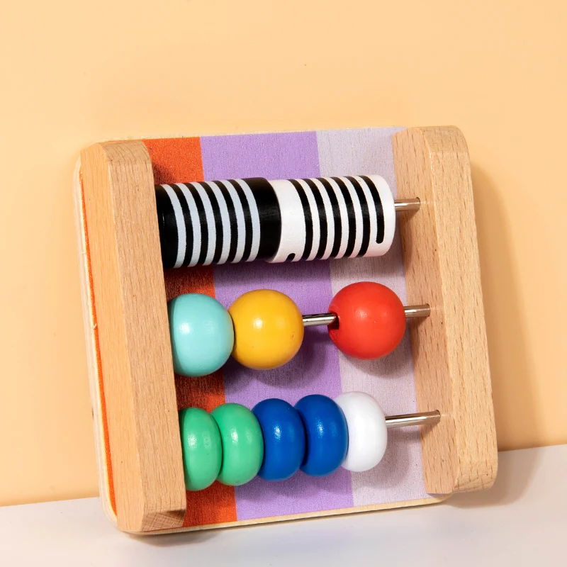 Magnetisk aktivitetsbräda Montessori i trä – 12 aktiviteter att välja mellan, kompakt | busy board