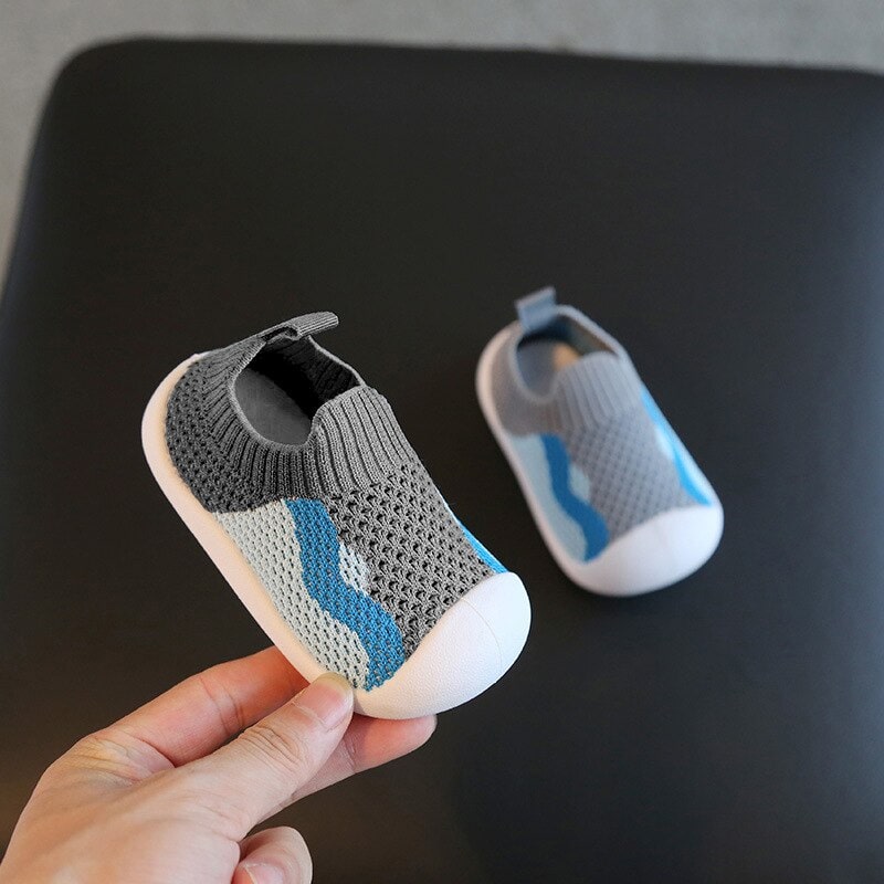NatureStride Barfotasneakers för Barn – Naturlig Utveckling och Komfort för Ditt Barn