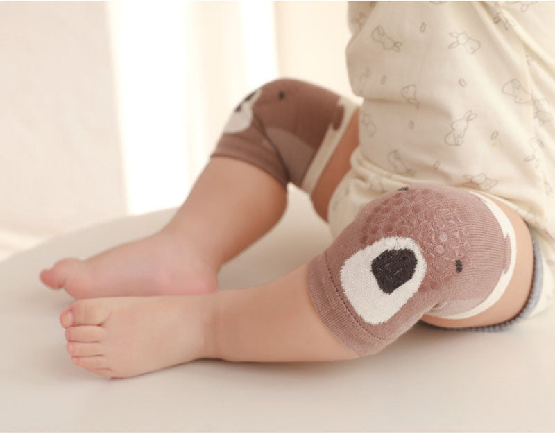 Knäskydd och strumpset – SnuggleStep Unisex, Gul/Brun/Orange/Rosa/Vit, Bomull, Storlek 0–5 år