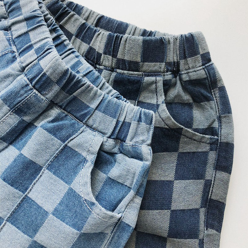 Nolu Checker Shorts – Rutiga Barnshorts Blå – Unisex Sommarshorts i Bomull – Resårmidja – Storlek 0–6 år