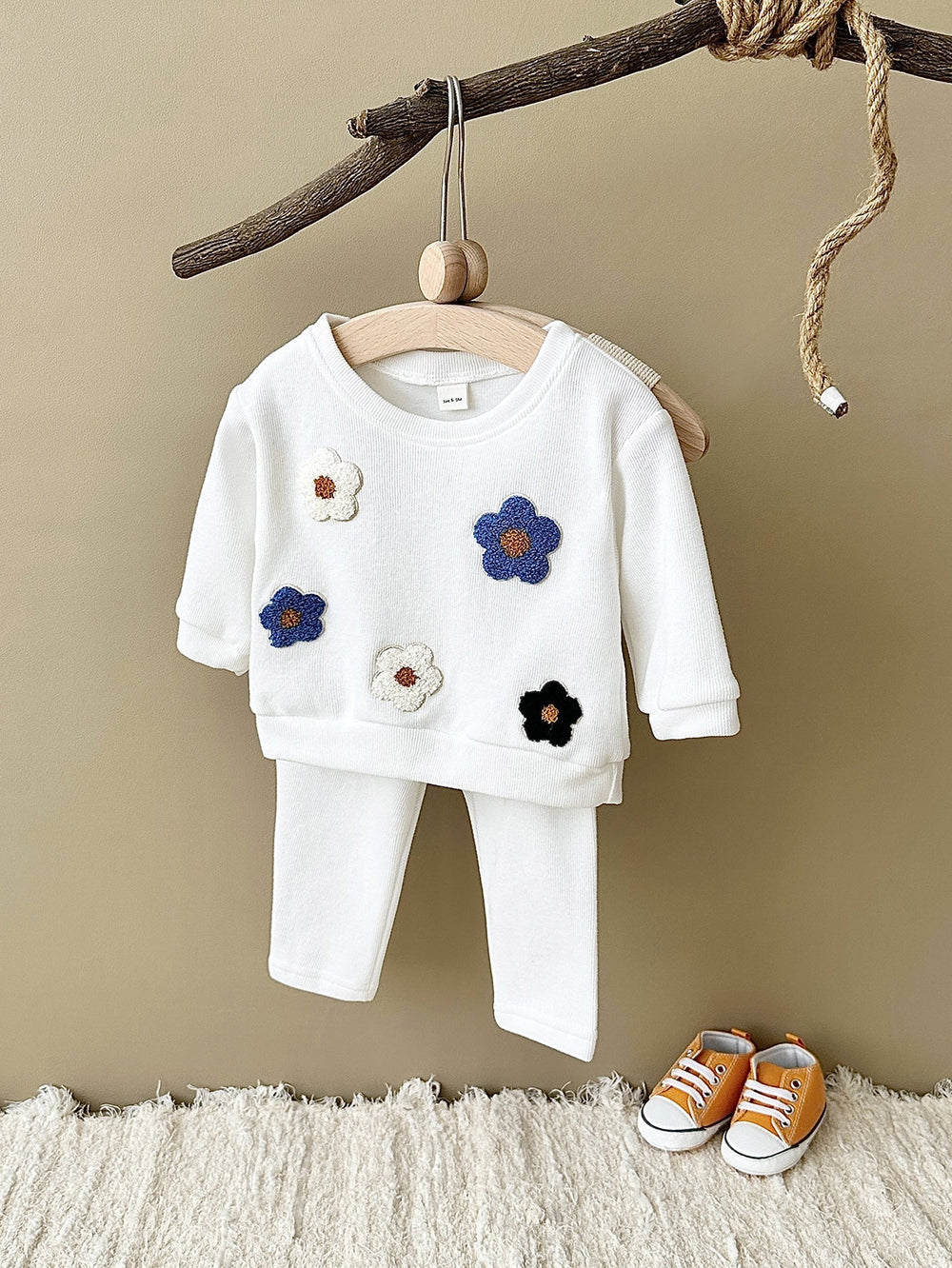 Träningsdräkt med blommor – Bloomy Flickor, Vit/Blå/Gul, Bomull, Storlek 0–3 år