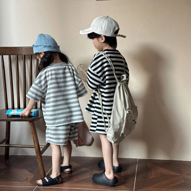 T-shirt och Shorts Sommarset – StripePlay Unisex, Svart/Grå, Bomull, Storlek 0–8 år