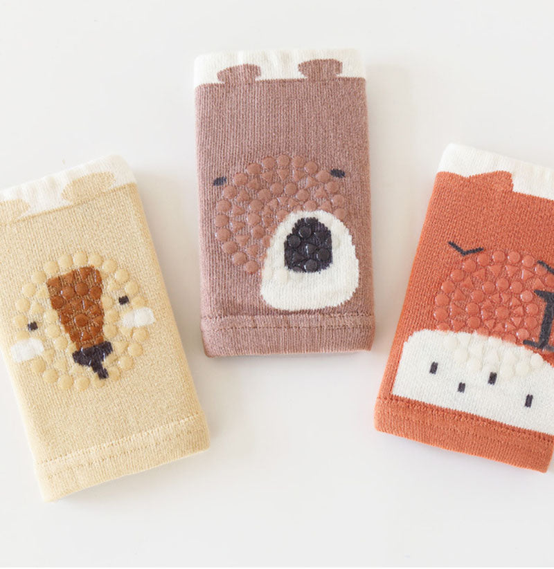 Knäskydd och strumpset – SnuggleStep Unisex, Gul/Brun/Orange/Rosa/Vit, Bomull, Storlek 0–5 år