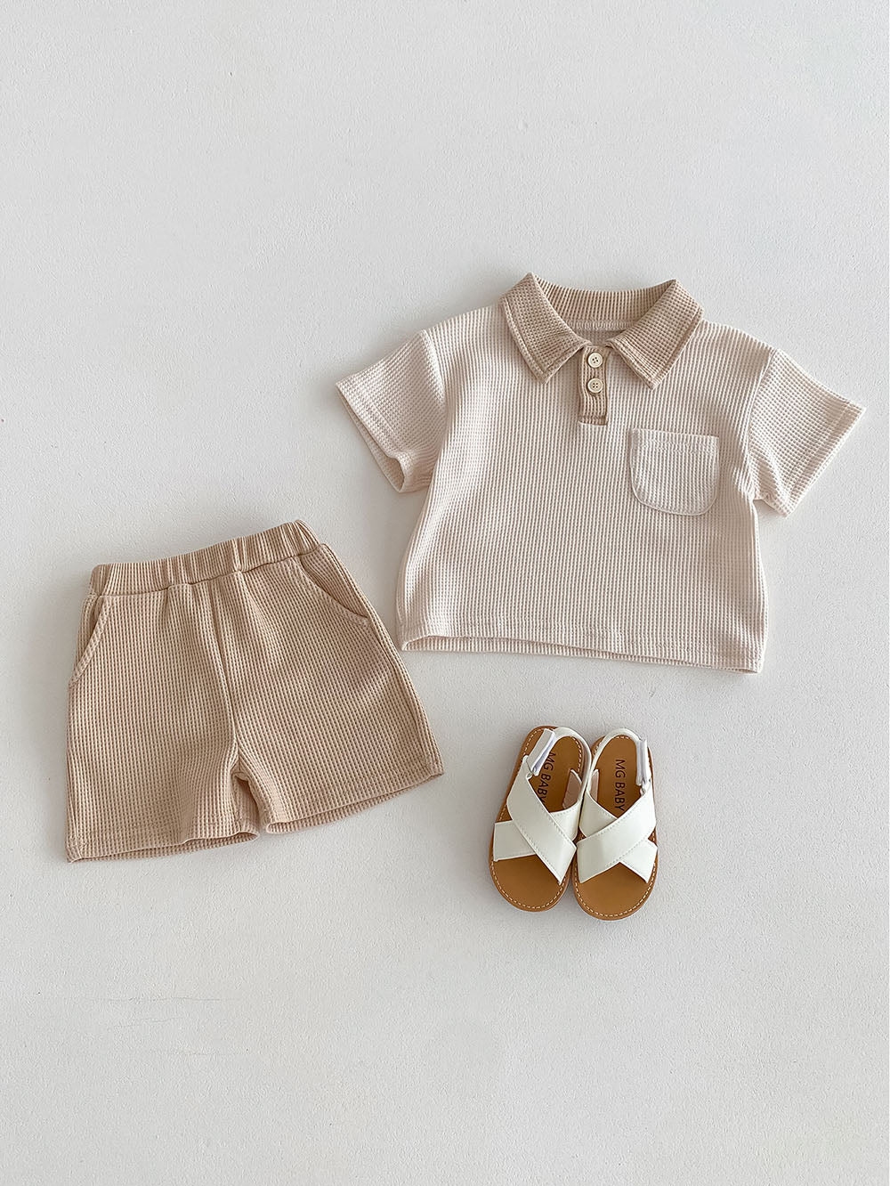Luca Polo Babyset – Somrig Ribbad Outfit med Polokrage – Unisex | Storlek 0–3 år | Maison Minimi