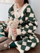 Stickat rutigt klädset – Lilla schackmästaren unisex, Beige/Grön, Bomull, Storlek 0–6 år