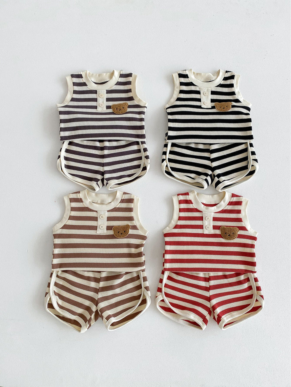 Randigt sommarset med linne och shorts med björn – Baby Småbarn, Brun/Svart/Röd/Grå, Storlek 0–3 år