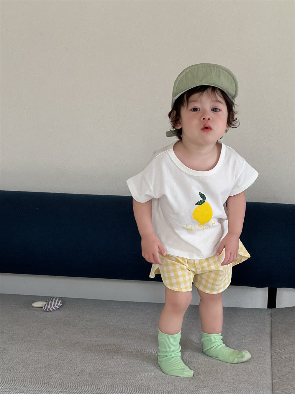 Petit Soleil Baby Sommarset – Citron-T-shirt + Gula Shorts – 100 % Bomull – 0–3 år – Mjuka Babykläder för Flicka/Pojke