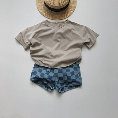 Nolu Checker Shorts – Rutiga Barnshorts Blå – Unisex Sommarshorts i Bomull – Resårmidja – Storlek 0–6 år