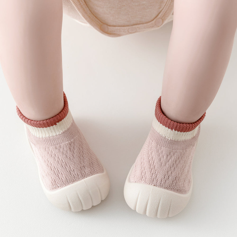 Babytossor med Halksäker Sula – Flexibla Tossor med Strumpdesign för Bebisar & Småbarn (0–24 Månader)