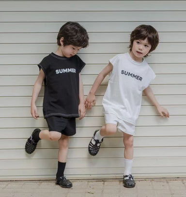 Summer Vibes Småbarnsset – Mjuk Sommaroutfit i Bomull | Unisex | Svart & Vitt | Storlek 0–3 år | Little Nomad