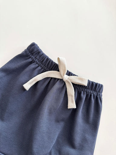 Sommarklädset T-shirt med Persika + Shorts Jogging – Little Pebble Set Unisex, Beige/Blå, Bomull, Storlek 0–3 år