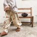 Baggybyxa med Björntryck – Bamboo Bear Unisex, Beige/Grå, Bomull, Storlek 0–6 år