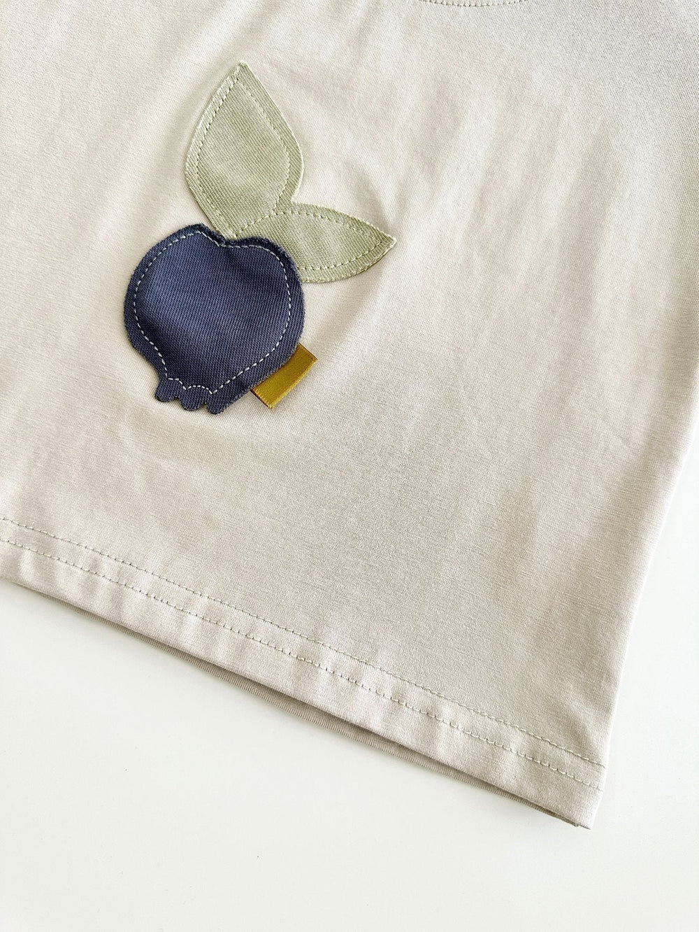 Sommarklädset T-shirt med Persika + Shorts Jogging – Little Pebble Set Unisex, Beige/Blå, Bomull, Storlek 0–3 år