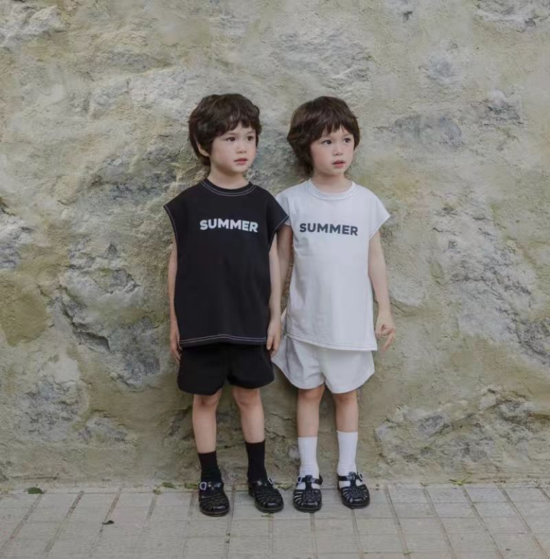 Summer Vibes Småbarnsset – Mjuk Sommaroutfit i Bomull | Unisex | Svart & Vitt | Storlek 0–3 år | Little Nomad