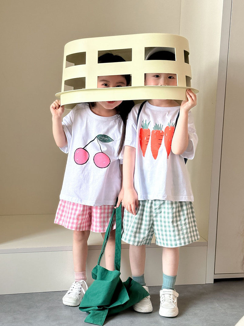 Frubino Frukt & Grönt Set – Sommarklädeset Baby/Småbarn/Barn 0–9 år – T-shirt + Rutiga Shorts – 100 % Bomull – Unisex – Fruktmotiv