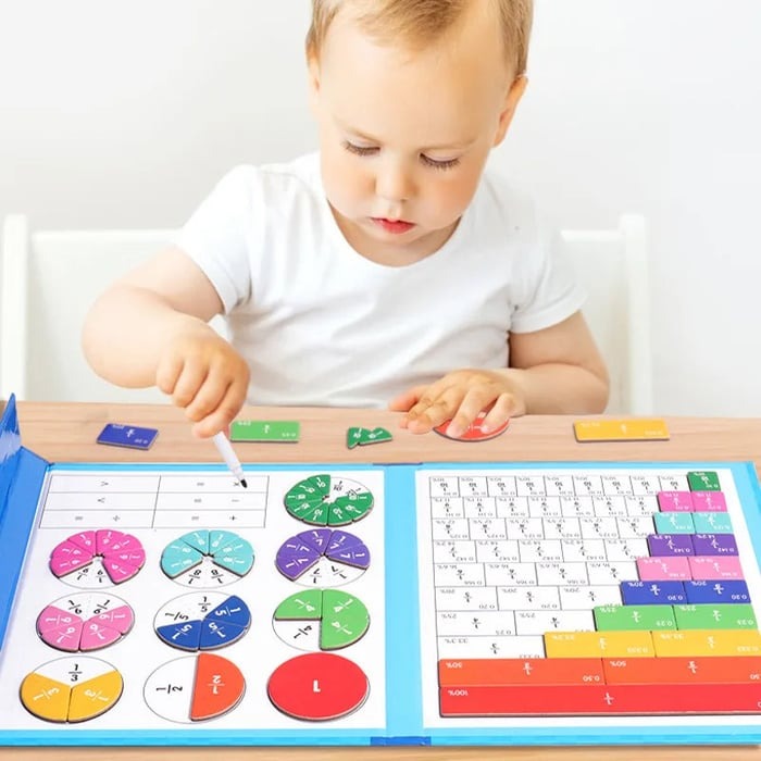 Montessori Magnetiskt Bråkpusselbok för Barn – Lär Dig Matematik Lekfullt och Interaktivt!