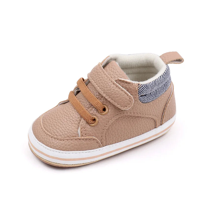 Babyskor för Första Stegen – Mjuka Slip-ons med Flexibel Sula (6–36 mån)