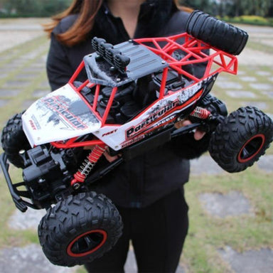 RC-lastbil 4WD – Terränggående radiostyrd bil med dubbla motorer