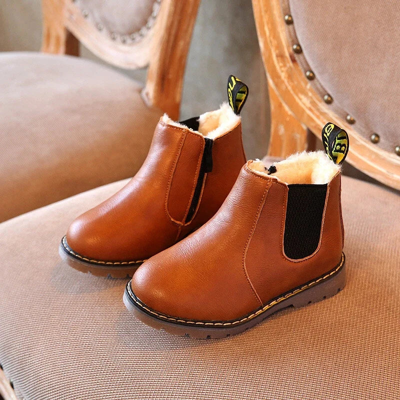 Chelsea boots barn fodrade med sidodragkedja – konstläder, halkskyddad gummisula, resår | barnkängor